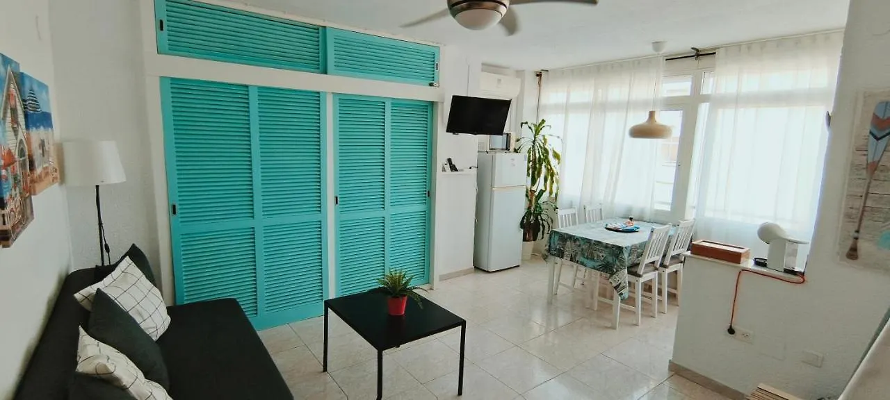 J&H Apartment توريمولينوس